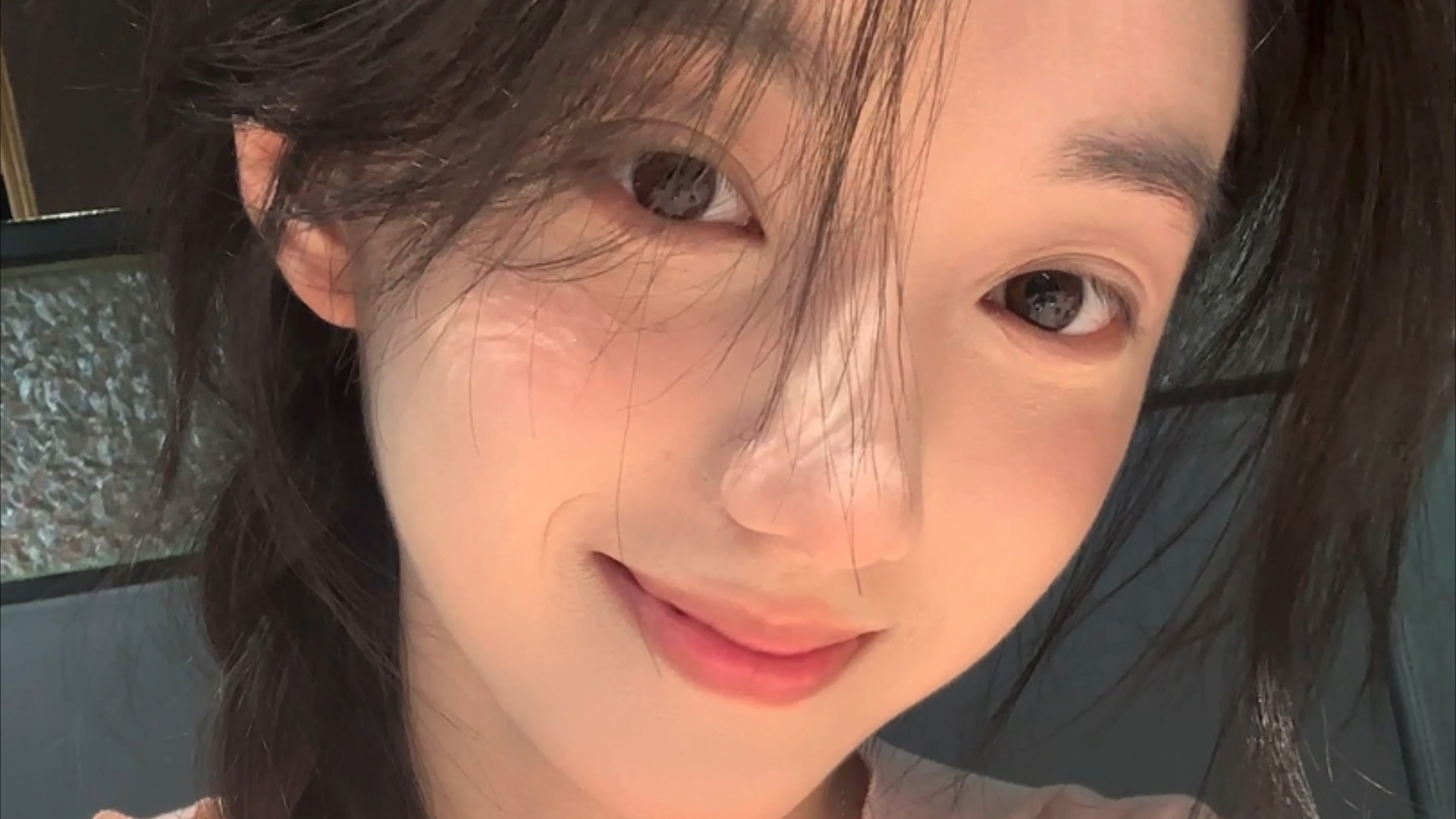 杭州投用无人机足球基地 吸引青少年“空中对抗”